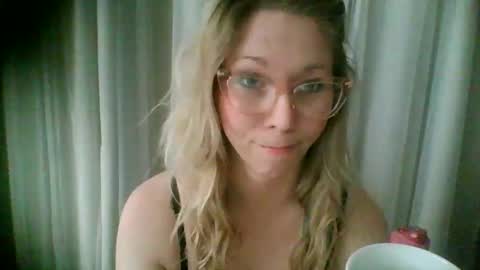 nikkib653466 online show from 01-06-26, 06:22