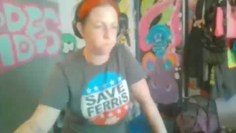 Nikkie online show from 10-12-25, 05:34