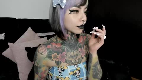 Nikki Ramone   online show from 02-25-25, 02:58