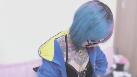 Nikki Ramone   online show from 09-26-25, 11:09