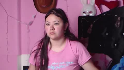 Snapshot of nikkirous_ chatting on 01-20-25, 02:03 Nikkirous online show from 01-20-25, 02:03