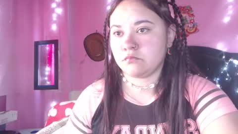 Snapshot of nikkirous_ chatting on 11-11-25, 12:49 Nikkirous online show from 11-11-25, 12:49