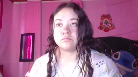 Snapshot of nikkirous_ chatting on 11-18-25, 02:10 Nikkirous online show from 11-18-25, 02:10