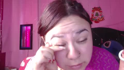 Snapshot of nikkirous_ chatting on 11-25-25, 05:02 Nikkirous online show from 11-25-25, 05:02