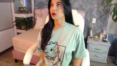 Niko Robin online show from 11-16-25, 06:13