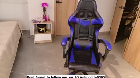 Nicole cam online show from 02-24-25, 08:47