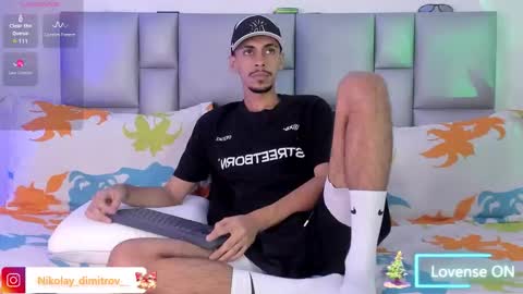    online show from 12-19-25, 07:54