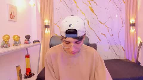    online show from 03-09-26, 04:27