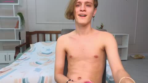 niko online show from 01-01-25, 01:47