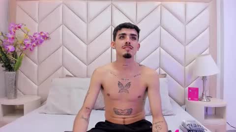 Niko Stone online show from 09-21-25, 07:43