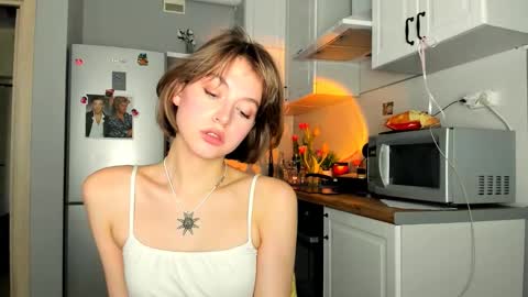 Veronica online show from 03-09-25, 09:24