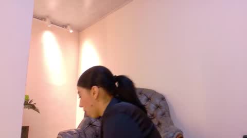  NIKY SMIT  online show from 10-13-25, 10:59