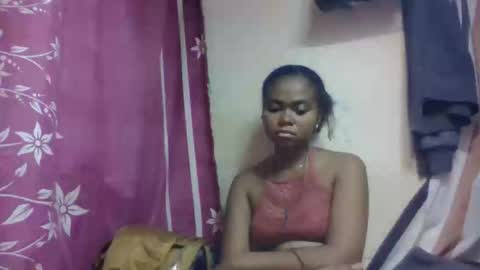 nilah online show from 11-14-25, 07:40