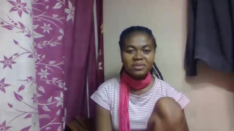Snapshot of nilahmarie chatting on 12-22-25, 05:26 nilah online show from 12-22-25, 05:26