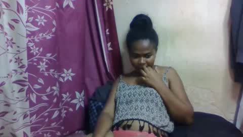 Snapshot of nilahmarie chatting on 01-05-26, 05:38 nilah online show from 01-05-26, 05:38