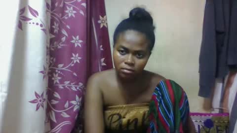 Snapshot of nilahmarie chatting on 01-10-26, 04:20 nilah online show from 01-10-26, 04:20