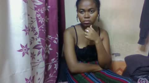 Snapshot of nilahmarie chatting on 01-12-26, 05:40 nilah online show from 01-12-26, 05:40