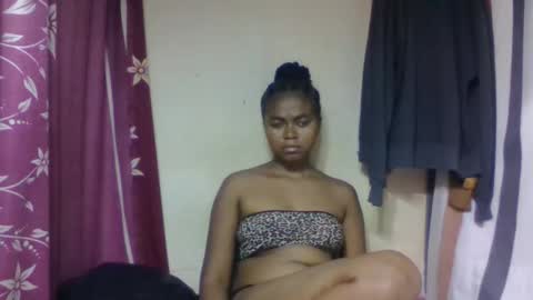 Snapshot of nilahmarie chatting on 02-05-26, 08:13 nilah online show from 02-05-26, 08:13