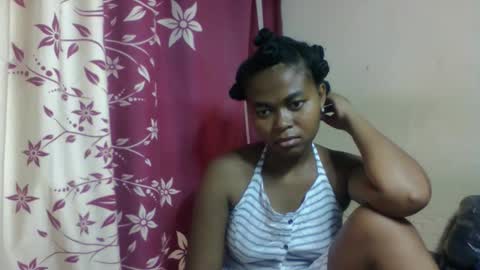 Snapshot of nilahmarie chatting on 02-28-26, 10:05 nilah online show from 02-28-26, 10:05