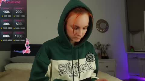 Snapshot of nillie_kelly chatting on 03-12-25, 09:35 Nillie online show from 03-12-25, 09:35