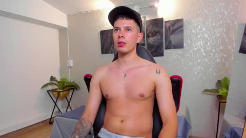 Nils online show from 10-28-25, 04:16