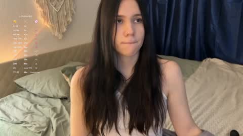 Jennet online show from 12-17-24, 04:53