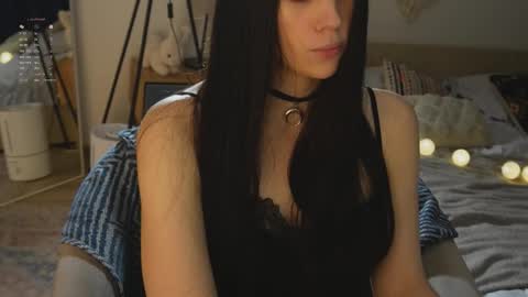 Jennet online show from 12-13-25, 07:53