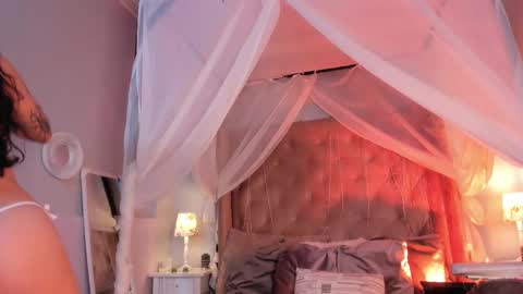 Snapshot of nina__dixon chatting on 02-17-25, 10:14 Nina online show from 02-17-25, 10:14