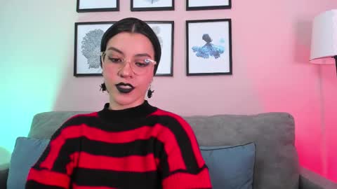 Nina online show from 01-07-26, 10:56