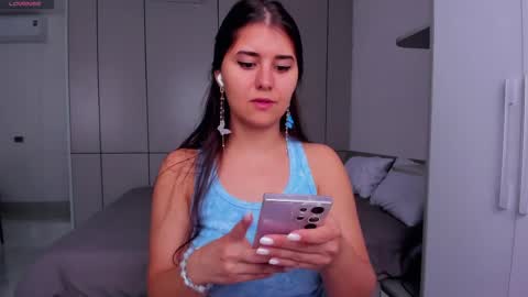 Nina online show from 03-27-26, 01:44