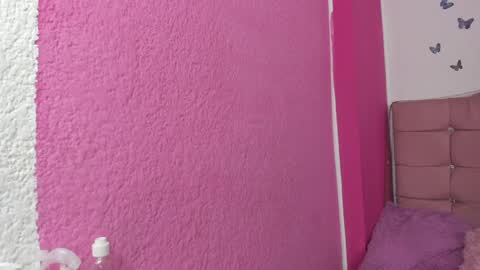 Snapshot of nina_cute06 chatting on 12-16-24, 01:42 Nina online show from 12-16-24, 01:42