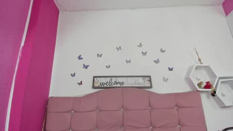 Snapshot of nina_cute06 chatting on 12-19-24, 02:23 Nina online show from 12-19-24, 02:23