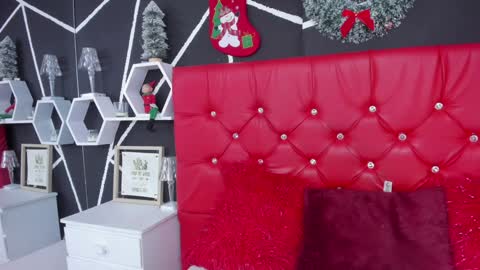 Snapshot of nina_cute06 chatting on 12-30-24, 09:59 Nina online show from 12-30-24, 09:59