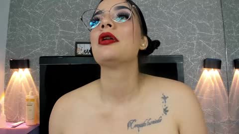 Snapshot of nina_cute06 chatting on 01-23-25, 05:13 Nina online show from 01-23-25, 05:13