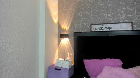 Snapshot of nina_cute06 chatting on 01-30-25, 11:44 Nina online show from 01-30-25, 11:44