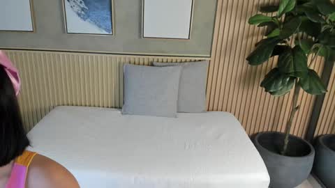 Snapshot of nina_soul chatting on 10-06-25, 11:51 NINA online show from 10-06-25, 11:51