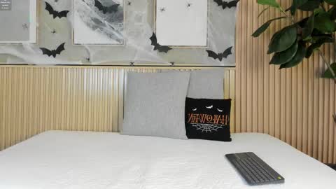 NINA online show from 10-23-25, 12:15