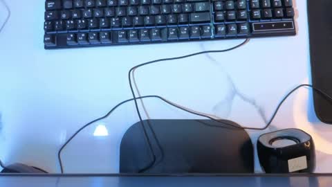 Follow me.. Live 1430 to 2100 online show from 04-23-26, 09:28