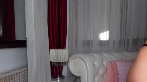 NinaCrystal online show from 02-14-25, 12:14