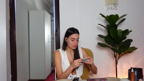 NinaCrystal online show from 10-06-25, 08:23