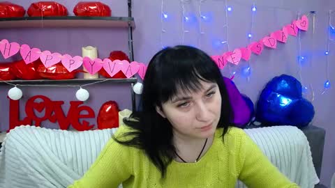 ninaflawlees online show from 02-08-25, 05:40