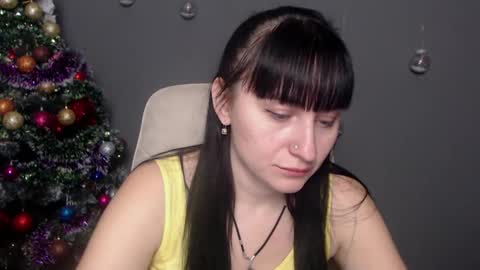 ninaflawlees online show from 12-15-25, 01:04