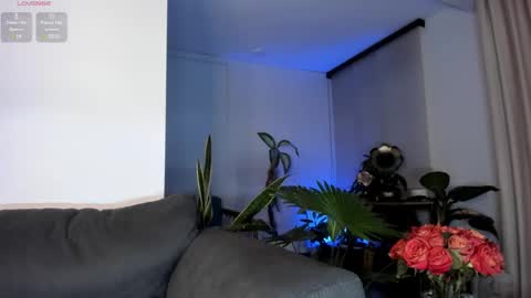 Snapshot of ninag0ld chatting on 02-05-25, 04:27 Nina Sara online show from 02-05-25, 04:27