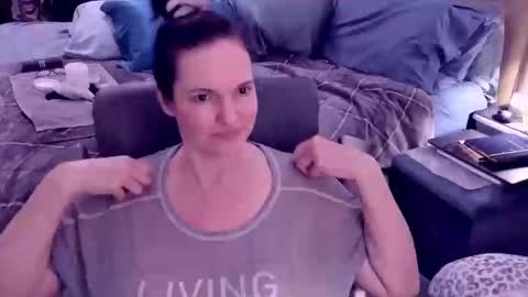 Snapshot of ninajaymes chatting on 01-04-25, 12:37 Nina Jaymes online show from 01-04-25, 12:37