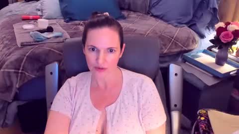 Snapshot of ninajaymes chatting on 01-21-25, 06:11 Nina Jaymes online show from 01-21-25, 06:11