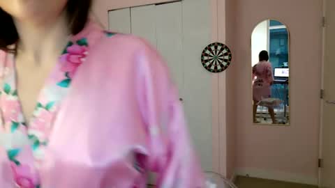 Snapshot of ninaoneil chatting on 12-16-24, 12:15 NinaOneil online show from 12-16-24, 12:15