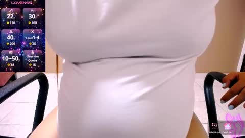 Snapshot of ninasecy2 chatting on 10-04-25, 02:09 Nina online show from 10-04-25, 02:09