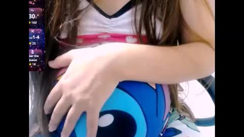 Snapshot of ninasecy2 chatting on 10-19-25, 03:01 Nina online show from 10-19-25, 03:01