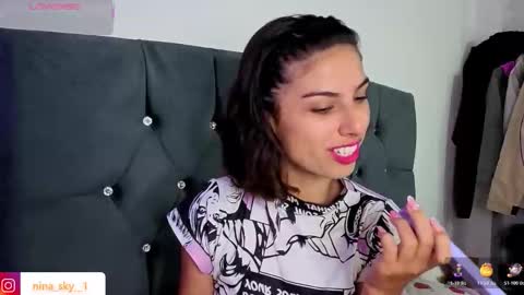 ninasky19 online show from 11-14-25, 11:57
