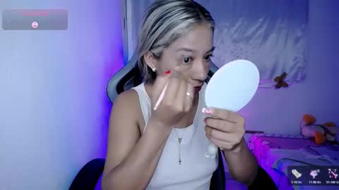 ninatinydoll1 online show from 11-12-25, 08:48